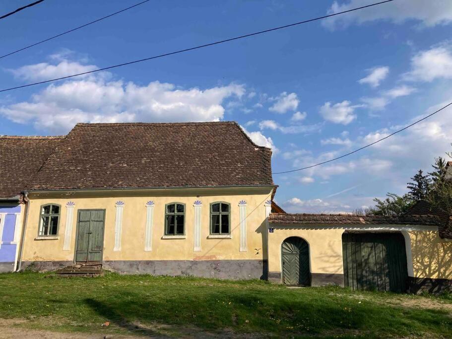 House By The Church - Entire House Crit Esterno foto